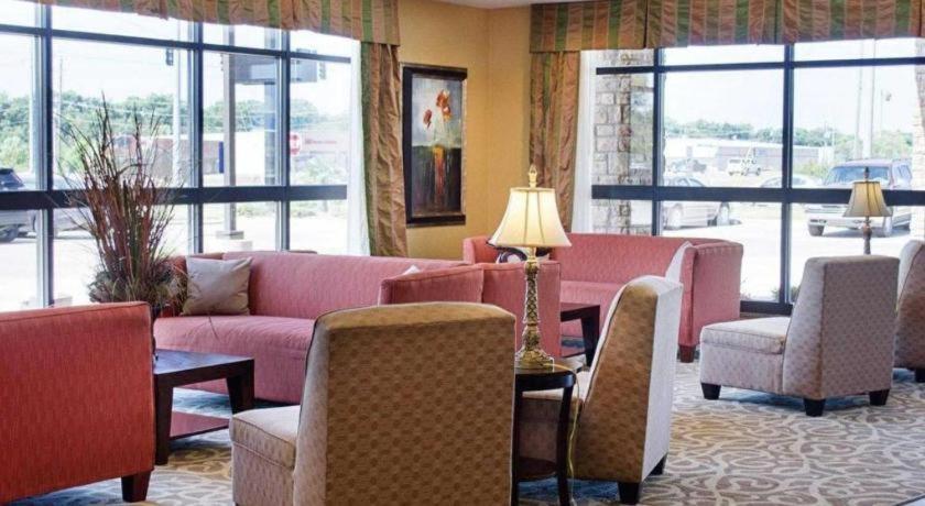 Comfort Suites Greenwood Bagian luar foto